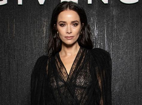 abigail spencer leak|Abigail Spencer Reflects on Hard Year That ‘Almost。